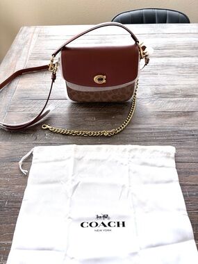 Coach Coated Canvas Signature Cassie Crossbody 19